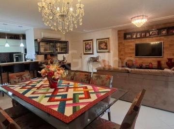 fto 1 - Copia · Apartamento de 170 m² com 4 quartos sendo 2 suítes no Itacorubi