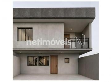 Casa · 109m² · 3 Quartos · 2 Vagas · Casa geminada 3 quartos, suíte e varanda 130m²; à venda no Santa Mônica!