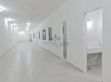 Comercial · 200m² · 9 Quartos · 1 Vaga · Casa Comercial - Brooklin - 200m².