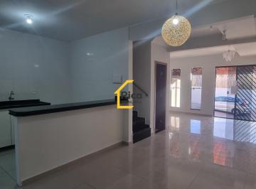 Casa · 100m² · 3 Quartos · 1 Vaga · Casa Duplex de 3 quartos sendo 1 suíte à venda em condomínio Fechado de Valparaí