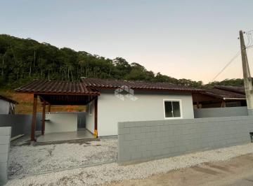 Casa · 65m² · 2 Quartos · 1 Vaga · CASA COM 2 DORMITÓRIOS EM SANTO AMARO SC, BAIRRO VARGINHA À VENDA