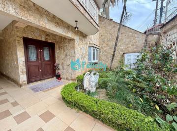 Casa · 315m² · 3 Quartos · 6 Vagas · Casa Assobradada com 3 dormitórios sendo 2 suítes, 315 m², 6 vagas no City Pinhe