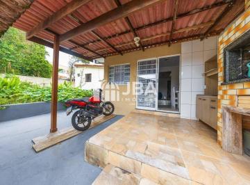 01 · Casa à venda - em Santa Felicidade