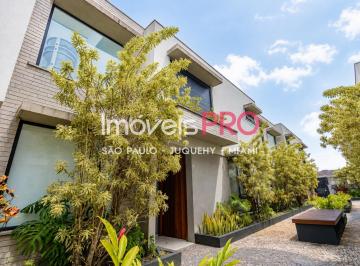Casa · 267m² · 3 Quartos · 3 Vagas · Casa de Condomínio em Moema com 3 suíte(s) e 3 vagas, para locação.