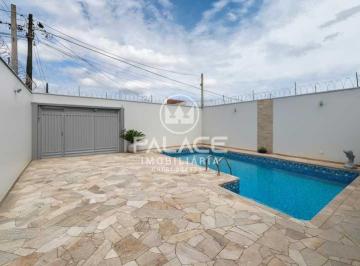 Casa · 130m² · 2 Quartos · 2 Vagas · Casa para alugar em Parque São Matheus de 130.00m² com 2 Quartos, 1 Suite e 2 Garagens