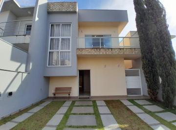 Casa · 148m² · 3 Quartos · 2 Vagas · Sobrado para venda e aluguel em Corrupira de 148.00m² com 3 Quartos, 2 Suites e 2 Garagens