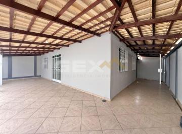 Casa · 228m² · 3 Quartos · 2 Vagas · Casa à Venda com 03 Quartos no Bairro Santa Rosa em Divinópolis MG.