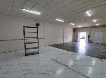 Comercial · 20m² · 10 Vagas · Sala Comercial para alugar em São Roque Da Chave de 20.00m² com 10 Garagens
