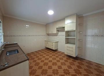 Casa · 183m² · 3 Quartos · 1 Vaga · Sobrado para alugar em Jardim Mirante de 183.00m² com 3 Quartos e 1 Garagem