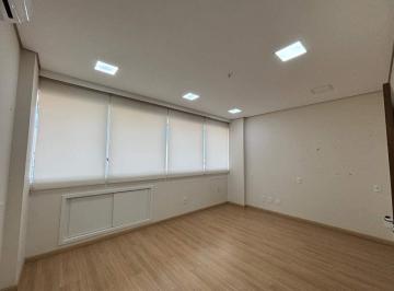 Comercial · 39m² · Sala Comercial para alugar em Centro de 39.00m²