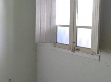 Casa · 190m² · 3 Quartos · 1 Vaga · Casa para alugar em Centro de 190.00m² com 3 Quartos, 1 Suite e 1 Garagem