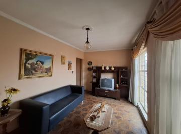 Casa · 309m² · 2 Quartos · 2 Vagas · Casa para venda e aluguel em Centro de 309.14m² com 2 Quartos, 1 Suite e 2 Garagens