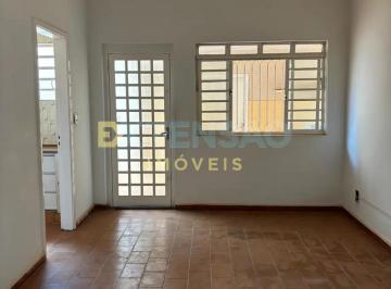 Casa · 190m² · 1 Quarto · 2 Vagas · Casa para alugar em Centro de 190.00m² com 1 Quarto e 2 Garagens