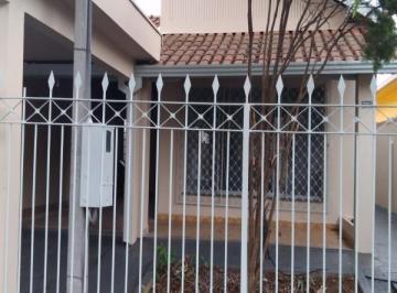 Casa · 205m² · 2 Quartos · 2 Vagas · Casa para venda em Centro de 205.00m² com 2 Quartos e 2 Garagens