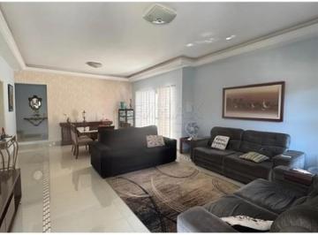 Casa · 235m² · 3 Quartos · 4 Vagas · Casa de Condomínio para alugar em Condomínio Reserva Da Serra de 235.00m² com 3 Quartos, 3 Suites e