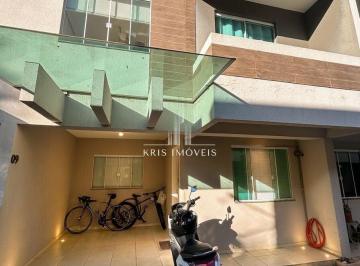 Casa · 70m² · 3 Quartos · 1 Vaga · Sobrado em Parque Verde, Cascavel/PR