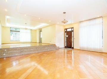 Casa de 5 quartos, Curitiba · EXCELENTE CASA COM JARDIM EM RUA SEM SAIDA COM 4 DORMITÓRIOS E 6 VAGAS NO CAMPO COMPRIDO!