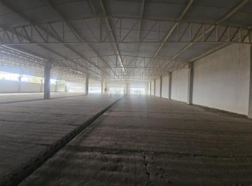 Comercial · 1575m² · 70 Vagas · Megaloja BTS em Campo Largo: Visibilidade, Estrutu