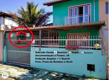 Casa de 3 quartos, Bombinhas · casa Sobrado em Bombinhas 3 quartos 2 banheiros 2 vagas praia Financiamento ok