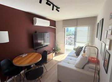 Imagem Principal · Apartamento à venda no Jaguaré com 2 quartos, 2 banheiros e 1 vaga livre reformado.