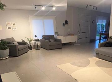 Imagem Principal · Oportunidade Exclusiva: Residência de Alto Padrão em Cotia 4 quartos com suítes