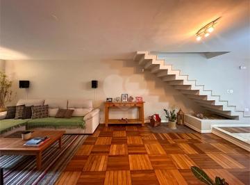Imagem Principal · Casa à venda no Brooklin com 3 Quartos, 2 Vagas 220m² - Próximo ao Shopping Morumbi