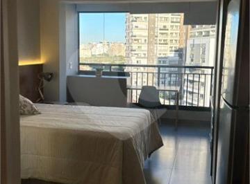Imagem Principal · Viva a 2 passos do metrô em um studio moderno e 100% mobiliado!