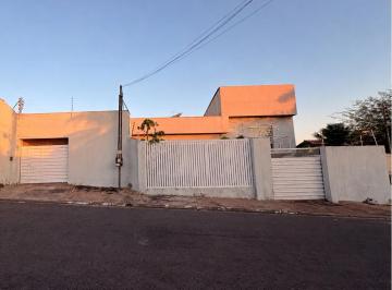 Casa de 4 quartos, Cuiabá · Casa Jardim Califórinia