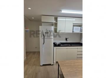 Apartamento · 30m² · 1 Quarto · Apartamento\Studio 30 metros com quarto e cozinha separados, banheiro com box e varanda