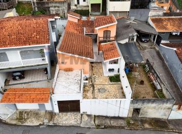 Casa · 10m² · 3 Quartos · 1 Vaga · "Encontre Seu Lar Ideal na Vila Olímpia"