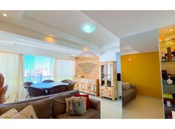 Apartamento · 65m² · 2 Quartos · 1 Vaga · Luxo à Beira-Mar: Apto Cobiçado em Ponta Negra