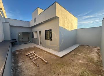 Casa · 70m² · 2 Quartos · 2 Vagas · Casa em Jardim Heloisa - Andradas