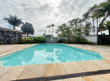 Casa · 962m² · 6 Quartos · 6 Vagas · Casa no Jardim Acapulco, 6 Suítes, Piscina, Quadra e Terreno de 2.000 m² – Guarujá/SP