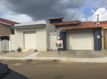 Casa · 240m² · 2 Quartos · Casa em Independência - Aparecida de Goiânia