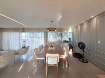 Casa · 1069m² · 4 Quartos · 2 Vagas · Condomínio Mansões Entre Lagos - Mansão Mobiliada com 4 Quartos, Piscina Aquecida e Energia Fotovolt