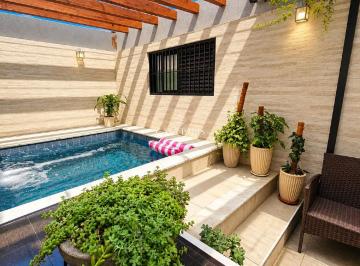 Casa · 104m² · 3 Quartos · 2 Vagas · Casa à venda no Tupi, Praia Grande: 3 quartos, 2 suítes e piscina