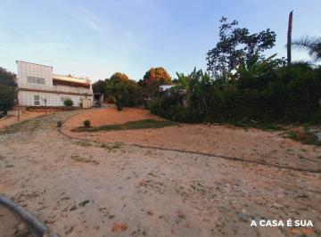 Casa · 1350m² · 2 Quartos · 3 Vagas · Sitio com Casa com 1.350m² no Solar do Madeira. 
