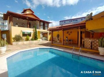 Casa · 360m² · 4 Quartos · 6 Vagas · Casa Plana com 360m ² com 04 Quartos sendo todos com suítes e 06 Vagas de Garagem