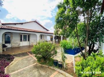 Casa · 360m² · 3 Quartos · 8 Vagas · Casa Plana em lote 360m² com 03 Quartos 01 Suíte 08 Vagas no Novo Riacho em Contagem/MG.