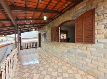 Casa · 260m² · 3 Quartos · 4 Vagas · Casa à venda, 3 quartos, 1 suíte, 4 vagas, Funcionários - Contagem/MG