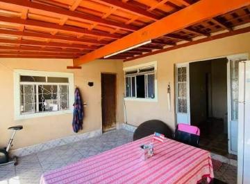 Casa · 360m² · 4 Quartos · 1 Vaga · Lote de 360m² com 03 Casas no Bairro Industrial