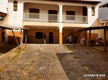 Casa · 440m² · 6 Quartos · 5 Vagas · Casa em lote 400m² 06 quartos 5 vagas de garagem no Bairro Inconfidentes 