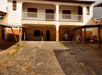 Casa · 440m² · 6 Quartos · 5 Vagas · Casa em lote 400m² 06 quartos 5 vagas de garagem no Bairro Inconfidentes