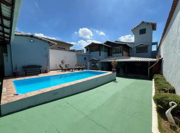 Casa · 360m² · 3 Quartos · 5 Vagas · Casa à venda com Espaço Gourmet 03 Quartos e 02 Banheiros 05 Vagas no Bairro Riacho das Pedras Conta