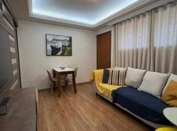 Apartamento · 48m² · 2 Quartos · 1 Vaga · Apartamento em prédio individual no Alvorada