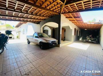 Casa · 380m² · 4 Quartos · 6 Vagas · Casa à venda com 01 Varanda Gourmet 04 Quartos e 06 Vagas no Bairro Jardim Riacho das Pedras em Cont