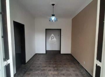Casa · 100m² · 3 Quartos · Casa com 3 quartos em região tranquila e estratégica.