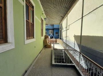 Casa · 88m² · 3 Quartos · Casa na Mendes Tavares com 03 quartos e dependências.