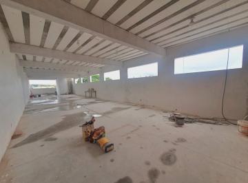 Comercial · 38m² · Loja 200m², 02 Banheiros Bairro Industrial São Luiz