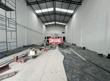 Comercial · 300m² · Galpão para aluguel em Santo Antônio - São Caetano do Sul | Cinerama Imóveis